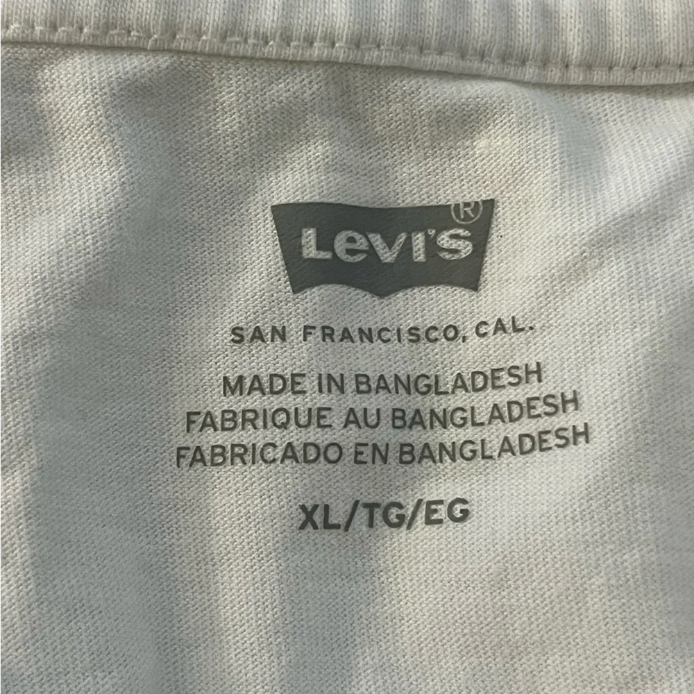 Levi’s Tee Shirt XL